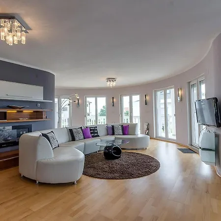 House Ceca * Crikvenica
